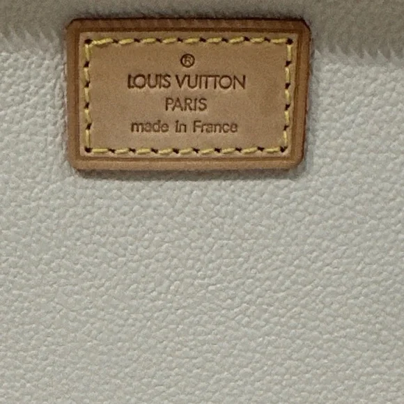 Vintage Louis Vuitton Monogram Toiletry / Make up Bag - Rare - Picture 15 of 16